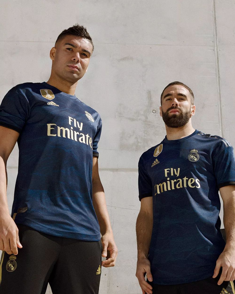 辛辛那提中场吉迪赛后与梅西交换球衣，双方握手并拥抱