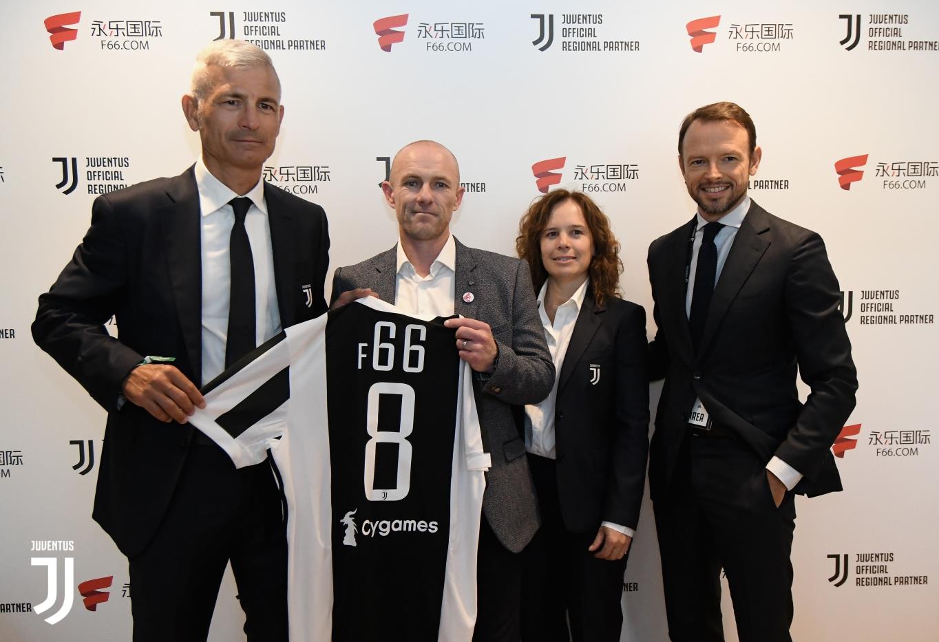 退役后务农，哈姆西克：和妻子养了29只鸡，鸡蛋多得吃不完